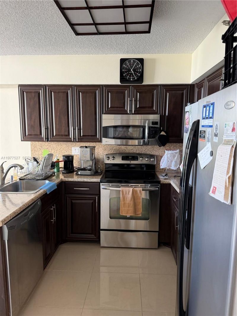 3600 Mystic Pointe Dr , Unit 615, Aventura, FL 33180 Photo