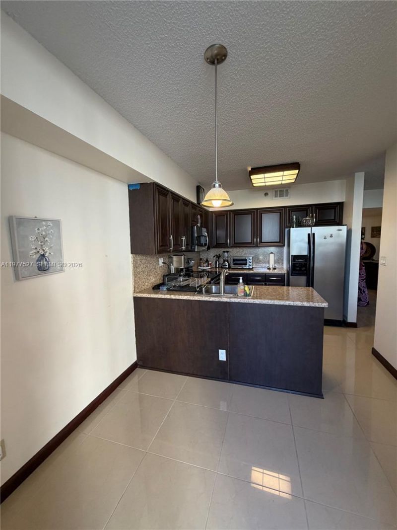 3600 Mystic Pointe Dr , Unit 615, Aventura, FL 33180 Photo