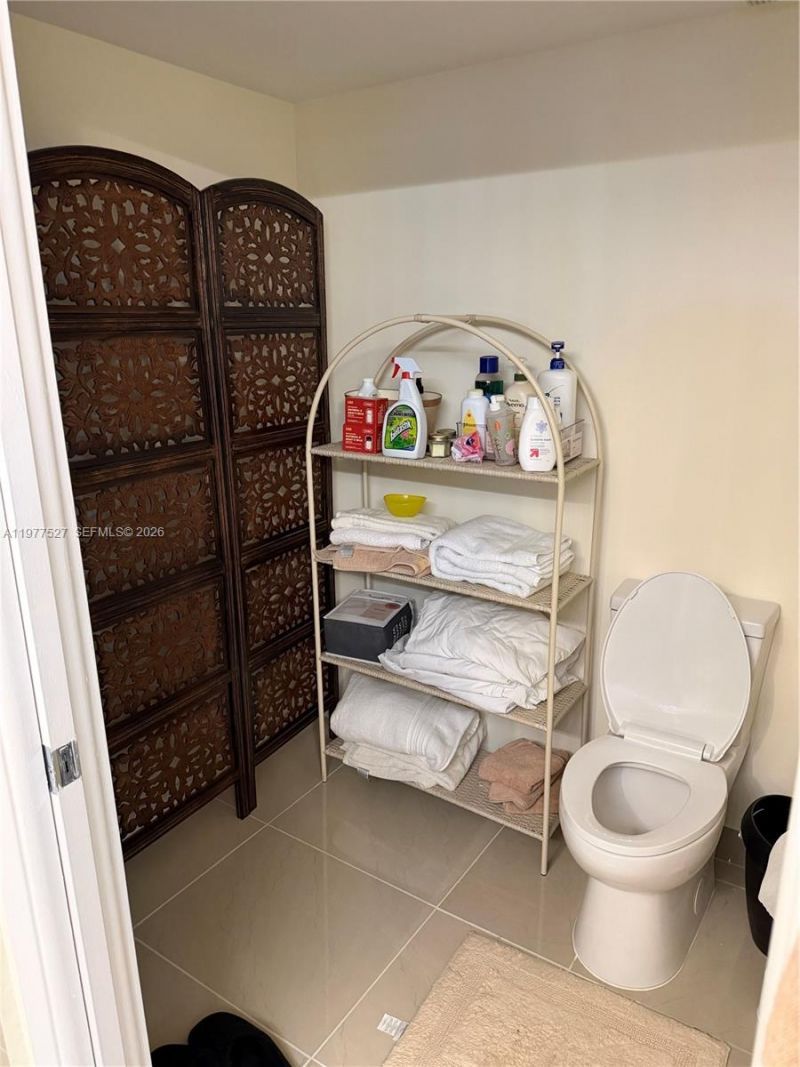 3600 Mystic Pointe Dr , Unit 615, Aventura, FL 33180 Photo