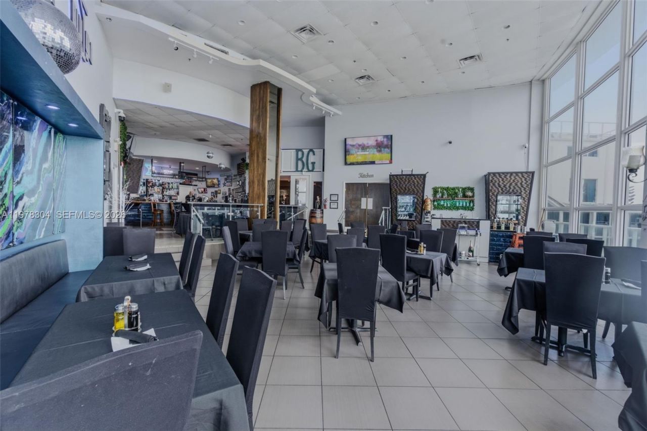 5445 Collins Ave, Unit L6 & CU2A, Miami Beach, FL 33140 Photo