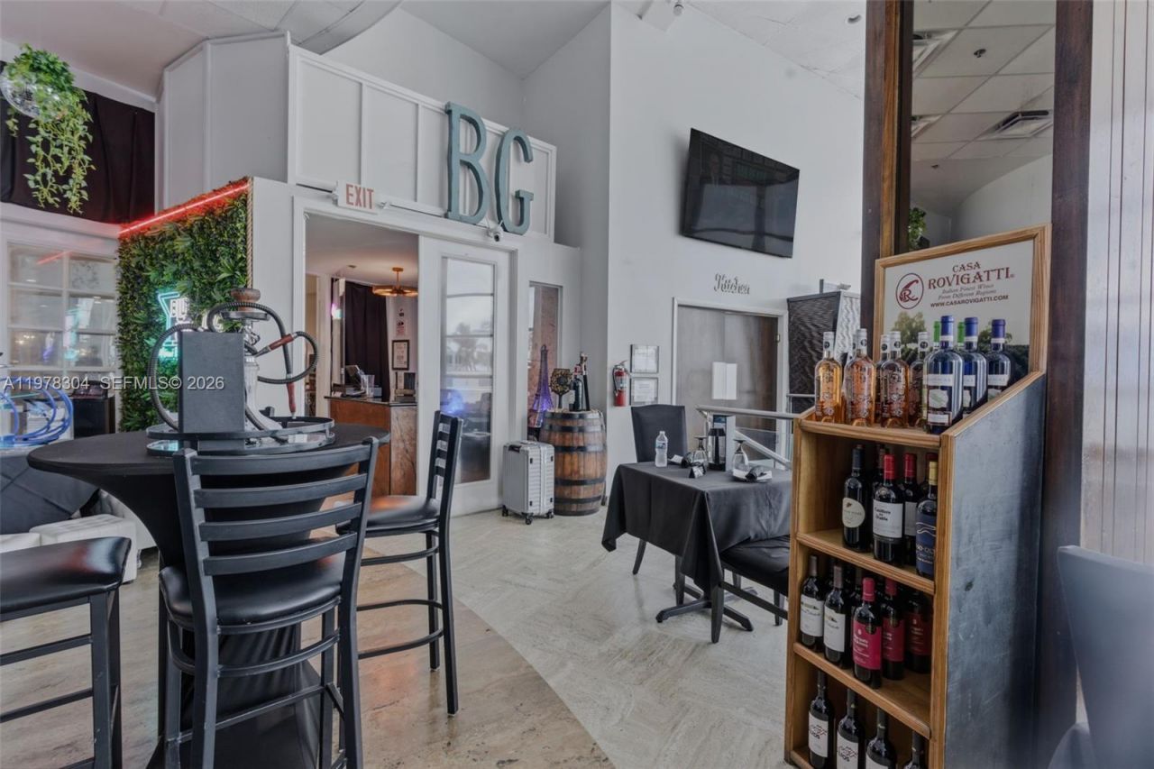 5445 Collins Ave, Unit L6 & CU2A, Miami Beach, FL 33140 Photo