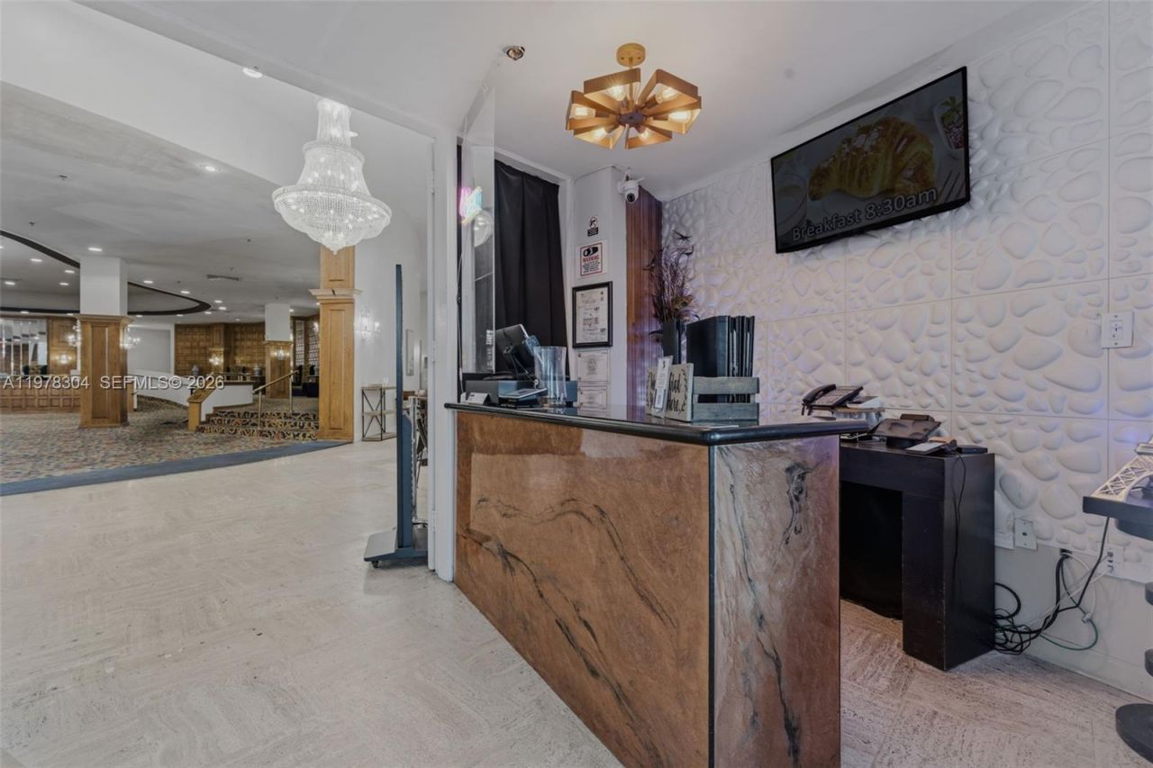 5445 Collins Ave, Unit L6 & CU2A, Miami Beach, FL 33140 Photo