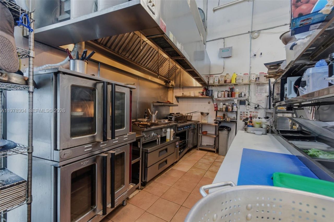 5445 Collins Ave, Unit L6 & CU2A, Miami Beach, FL 33140 Photo