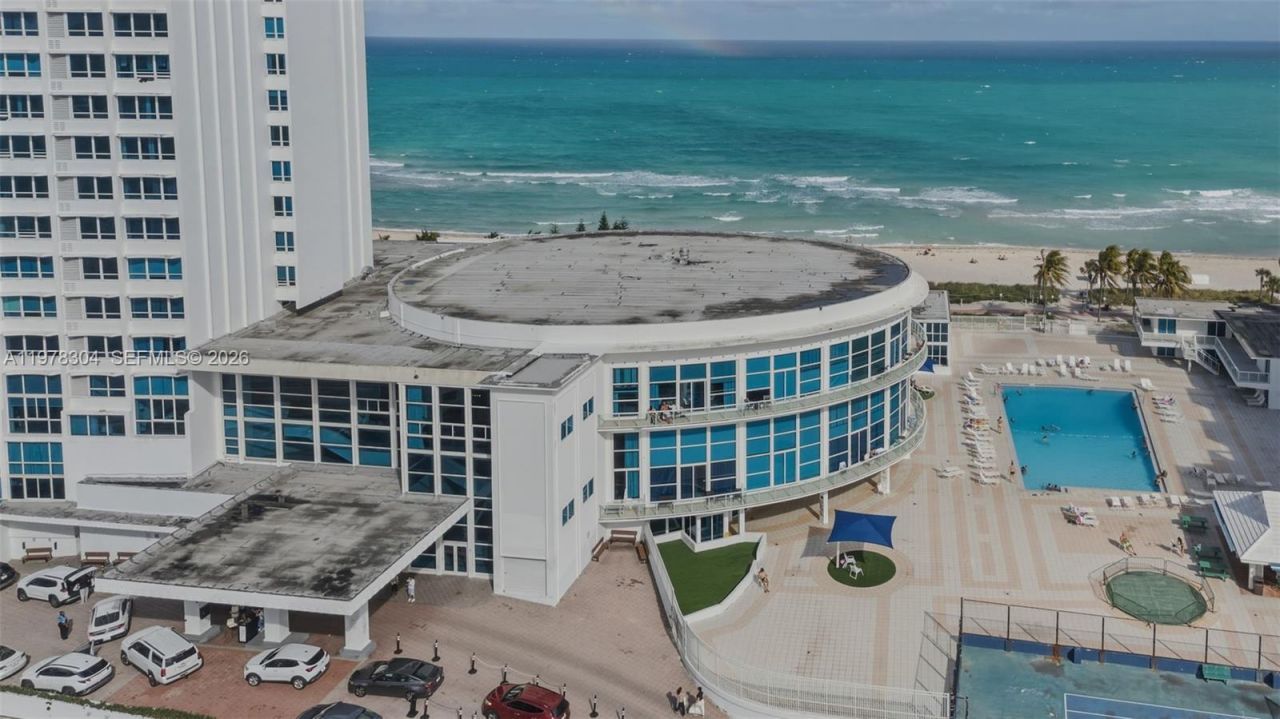 5445 Collins Ave, Unit L6 & CU2A, Miami Beach, FL 33140 Photo