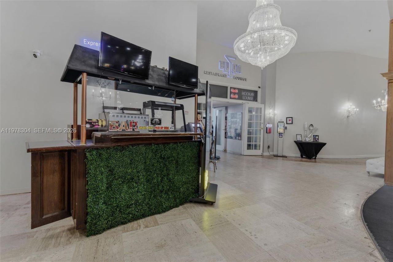 5445 Collins Ave, Unit L6 & CU2A, Miami Beach, FL 33140 Photo