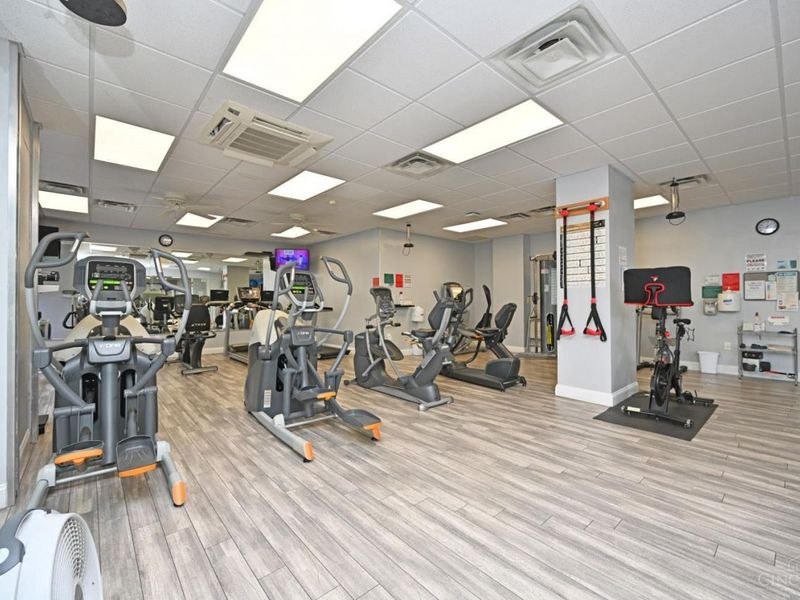 2444 Madison Road, Unit 1209, Cincinnati, OH 45208 Photo 37