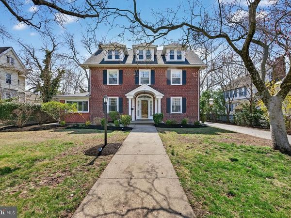 104 W MAPLE AVENUE, MERCHANTVILLE, NJ 08109