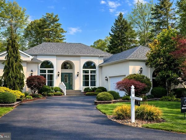 11 HOLLY KNOLL DRIVE, CAPE MAY COURT HOUSE, NJ 08210