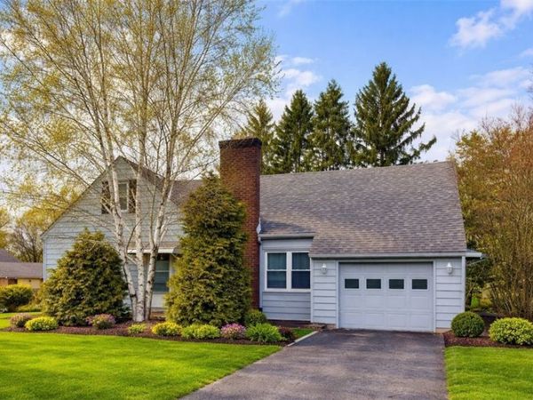 948 Pryde Avenue, Sharpsville, PA 16150