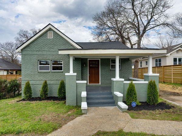 2607 Mccallie Avenue, Chattanooga, TN 37404