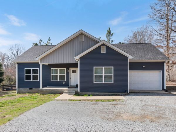 5702 Fox Haven Dr , Nunnelly, TN 37137
