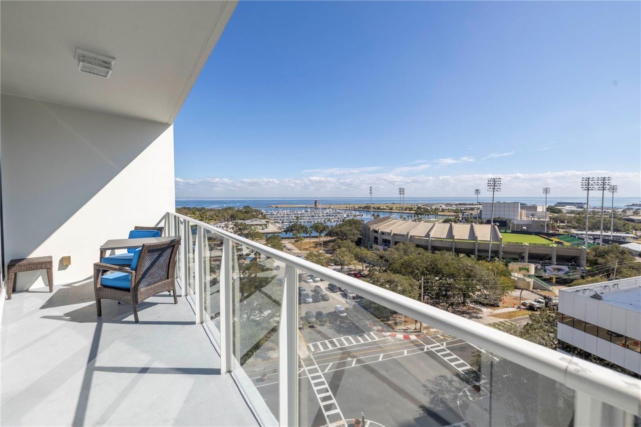 175 1st Street S, Unit 1006, Saint Petersburg, FL 33701 Photo