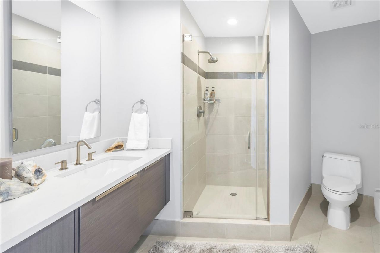 175 1st Street S, Unit 1006, Saint Petersburg, FL 33701 Photo