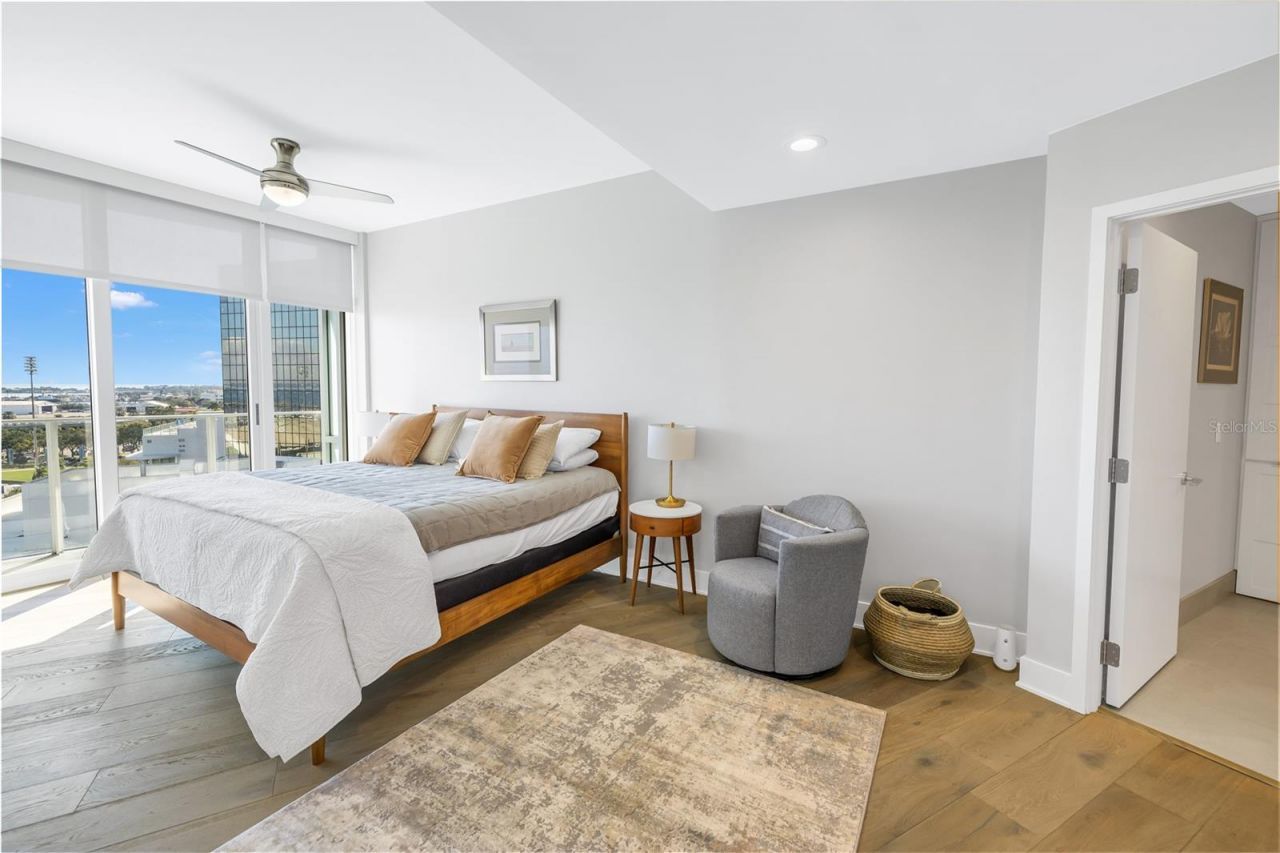 175 1st Street S, Unit 1006, Saint Petersburg, FL 33701 Photo