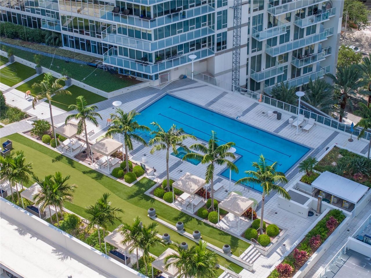 175 1st Street S, Unit 1006, Saint Petersburg, FL 33701 Photo