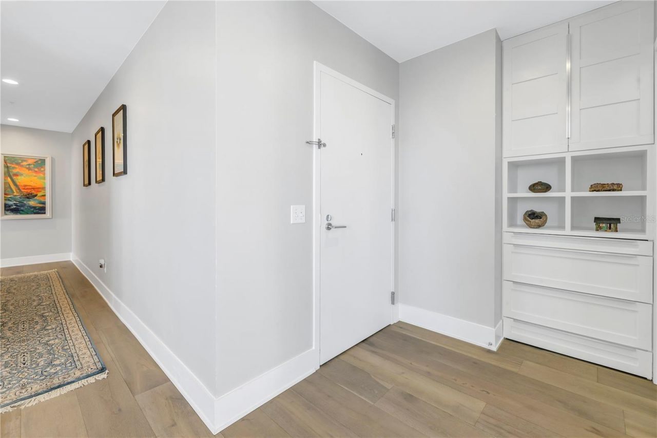 175 1st Street S, Unit 1006, Saint Petersburg, FL 33701 Photo