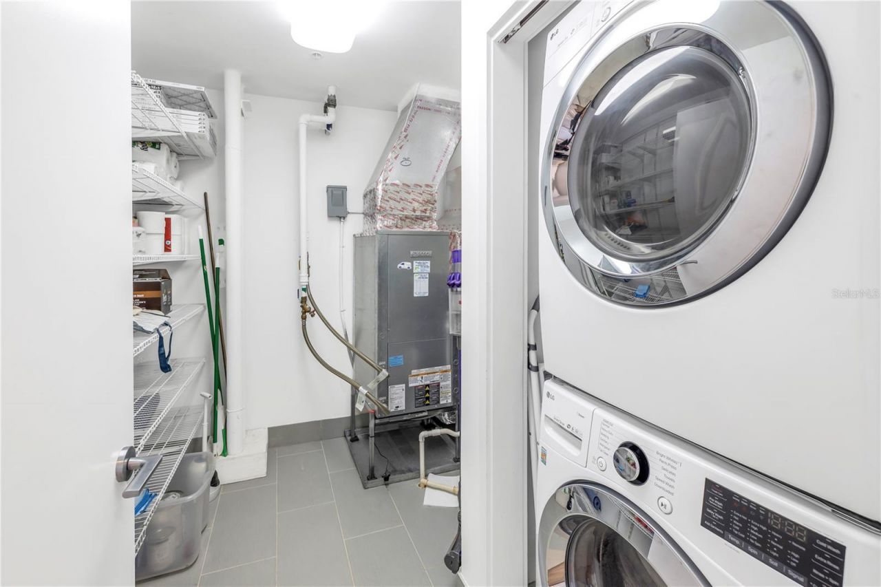 175 1st Street S, Unit 1006, Saint Petersburg, FL 33701 Photo