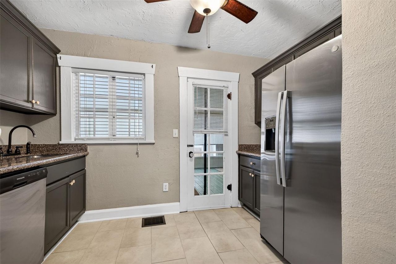 2825 3rd Avenue N, Saint Petersburg, FL 33713 Photo