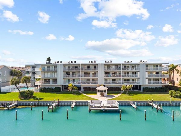 719 PINELLAS BAYWAY S, Unit 304, TIERRA VERDE, FL 33715