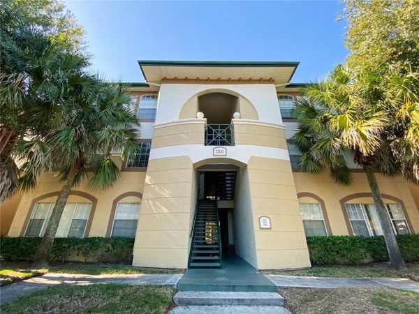 17110 CARRINGTON PARK DRIVE, Unit 822, TAMPA, FL 33647
