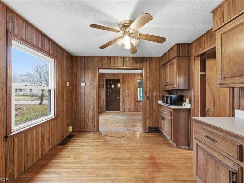 393 Craggy Creek Drive, Chippewa Lake, OH 44215 Photo 12