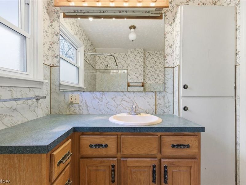 393 Craggy Creek Drive, Chippewa Lake, OH 44215 Photo 14