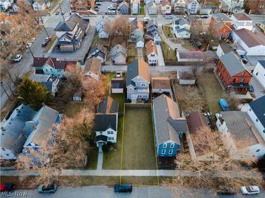 W 33rd Street, Cleveland, OH 44113