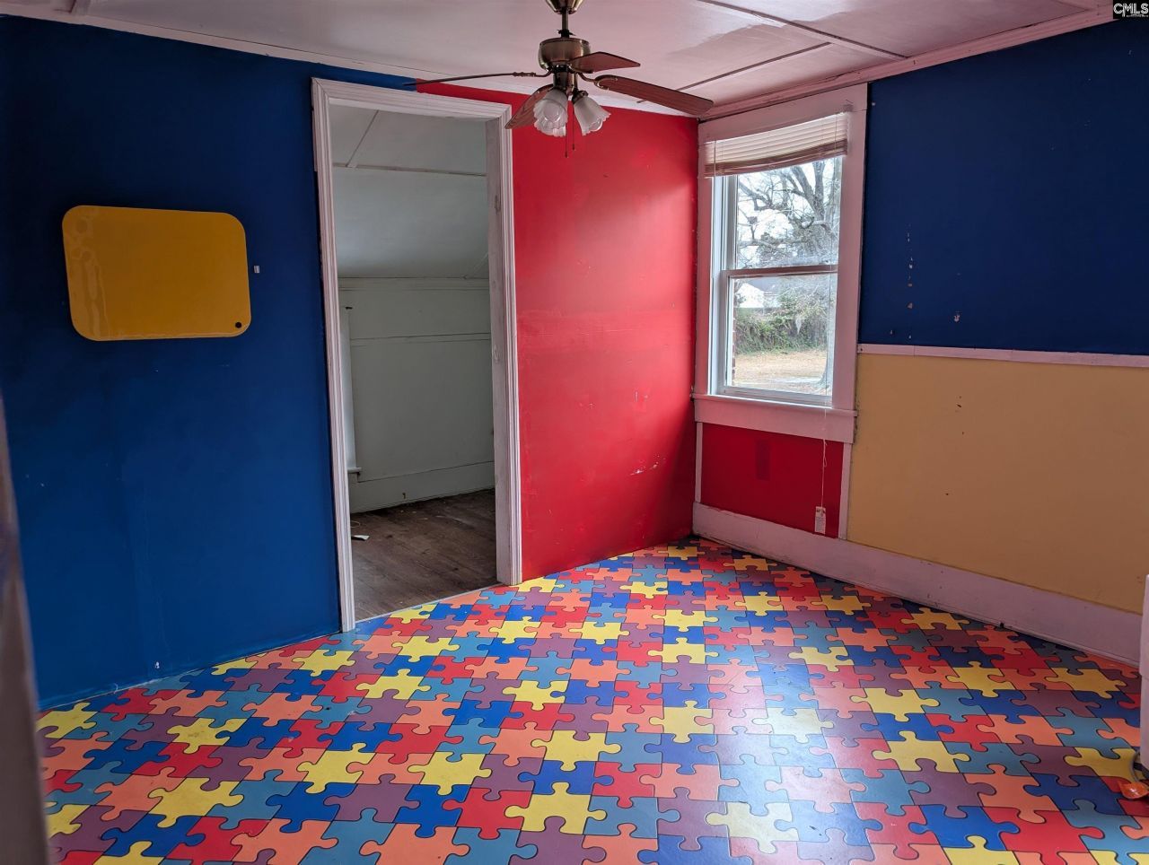 781 Nottingham Street  Photo 10