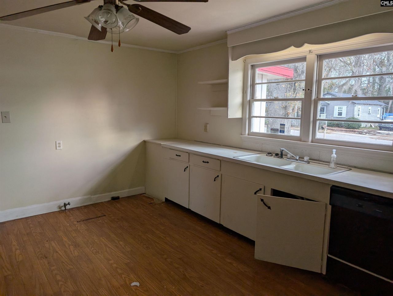 781 Nottingham Street  Photo 24