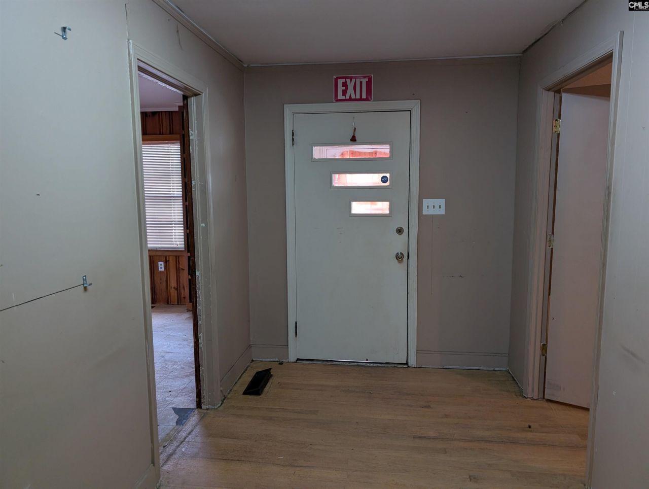 781 Nottingham Street  Photo 26