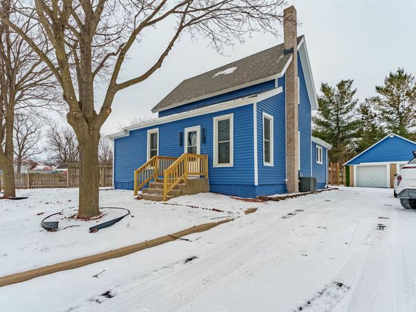 214 S Prospect Street , Marengo, IL 60152