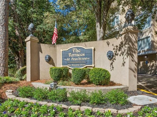 1 Biscayne Drive NW, Unit PH6, Atlanta, GA 30309