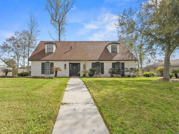 5846 Tarrytown Ave, Baton Rouge, LA 70808