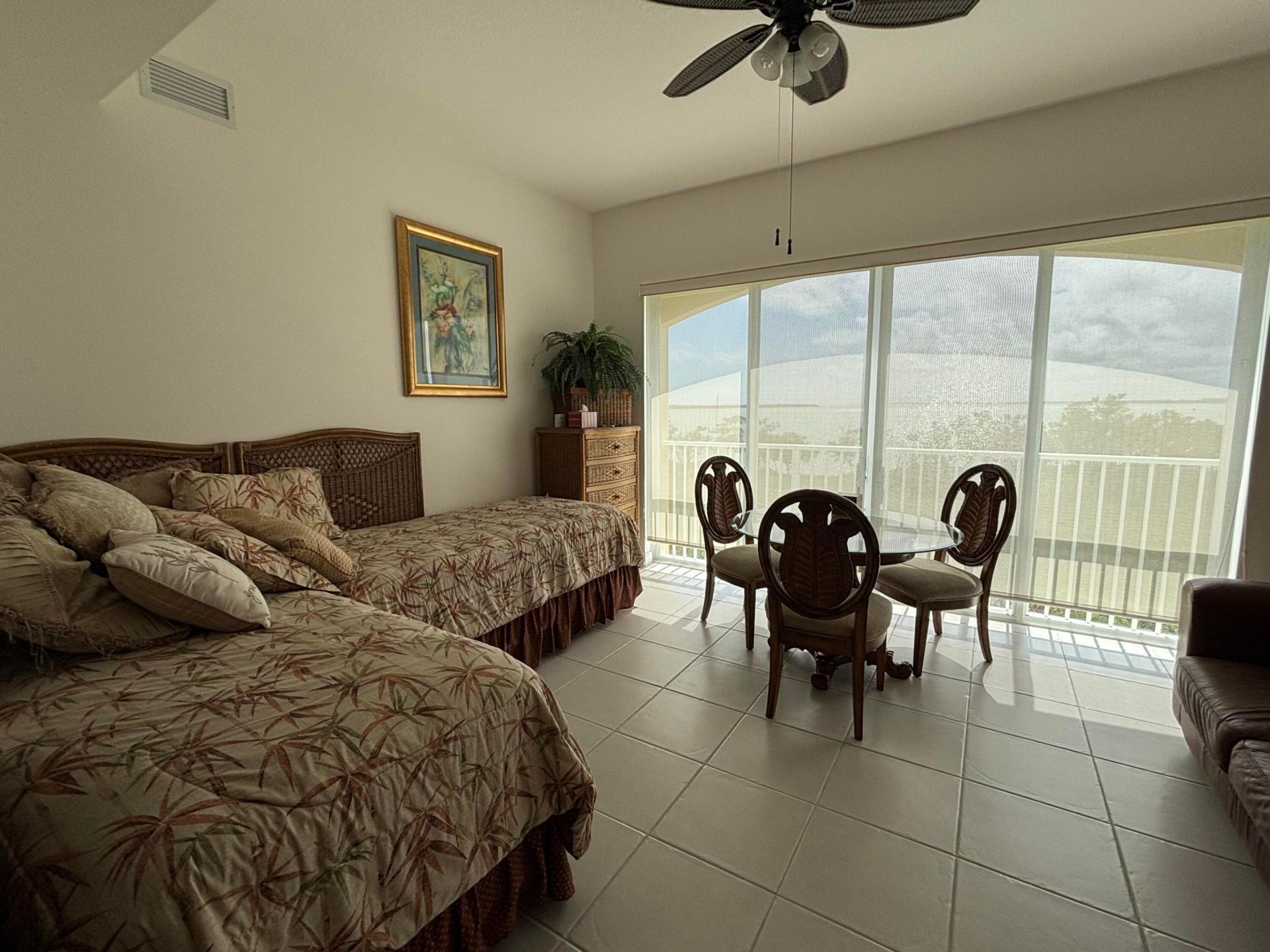 24 Harbour Isle Drive W, Unit 305, Fort Pierce, FL 34949 Photo