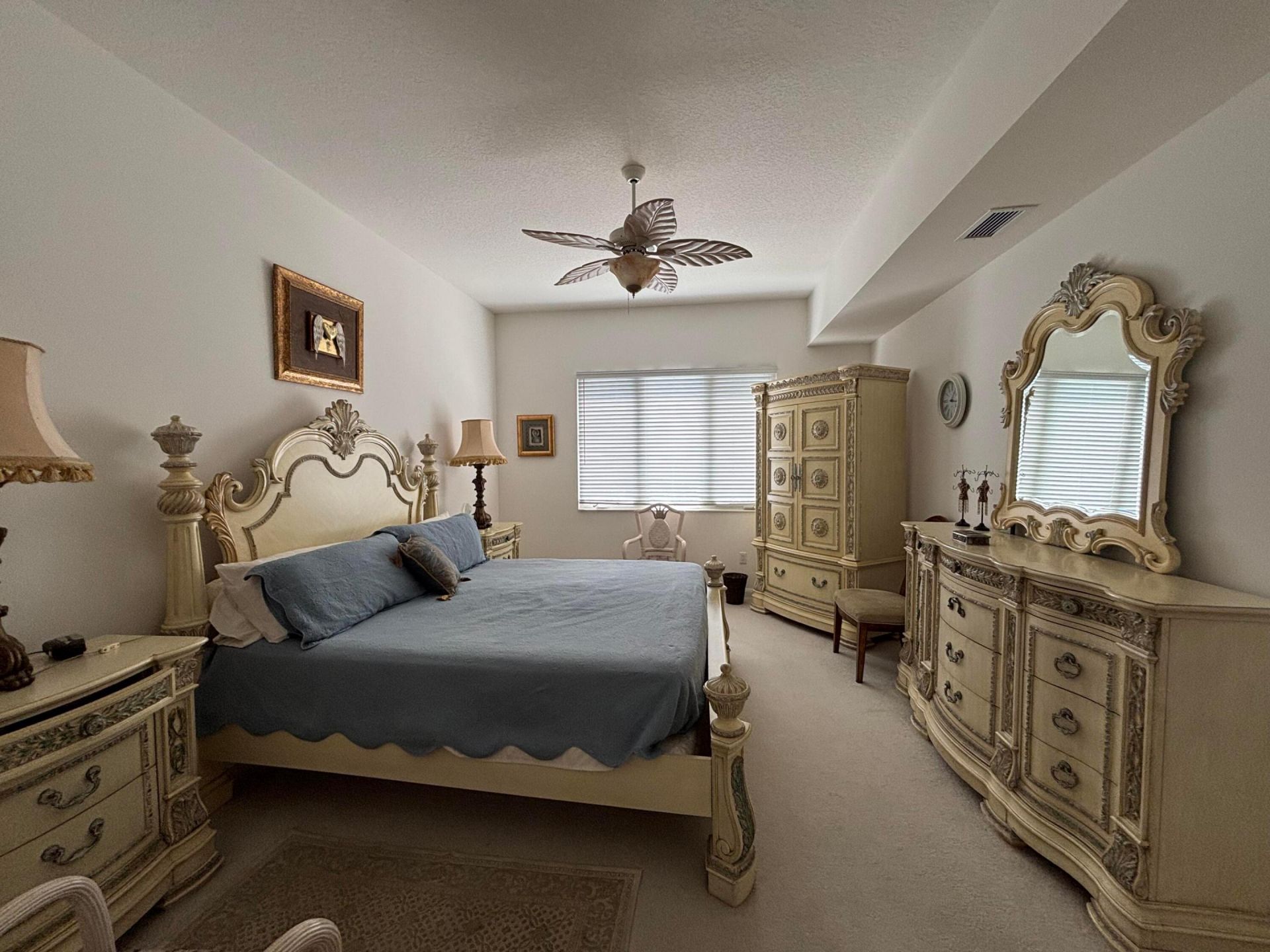 24 Harbour Isle Drive W, Unit 305, Fort Pierce, FL 34949 Photo