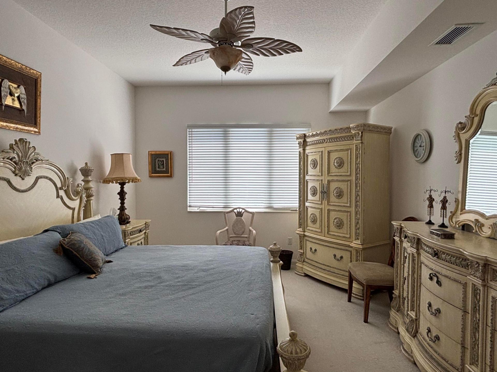 24 Harbour Isle Drive W, Unit 305, Fort Pierce, FL 34949 Photo