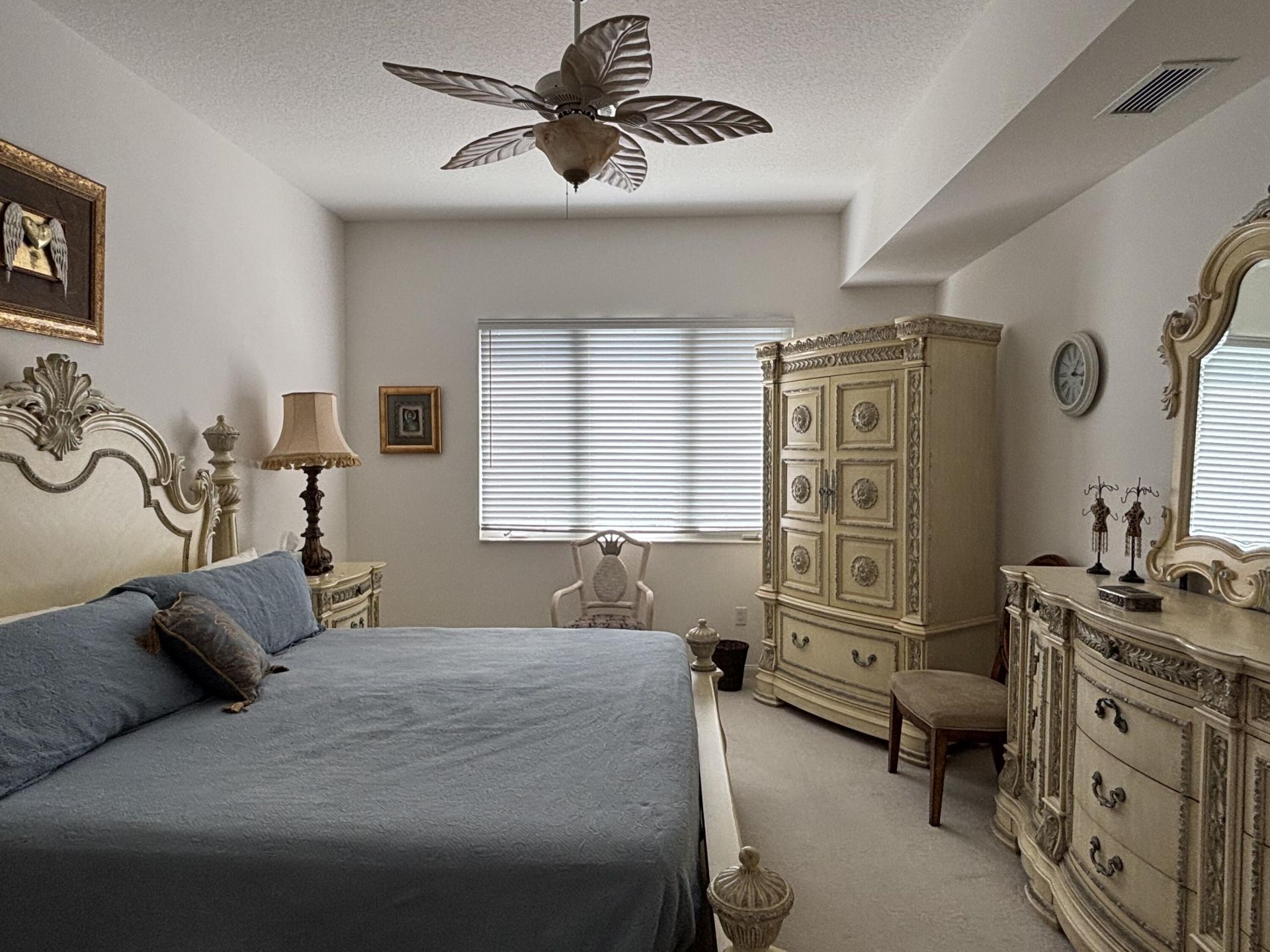 24 Harbour Isle Drive W, Unit 305, Fort Pierce, FL 34949 Photo