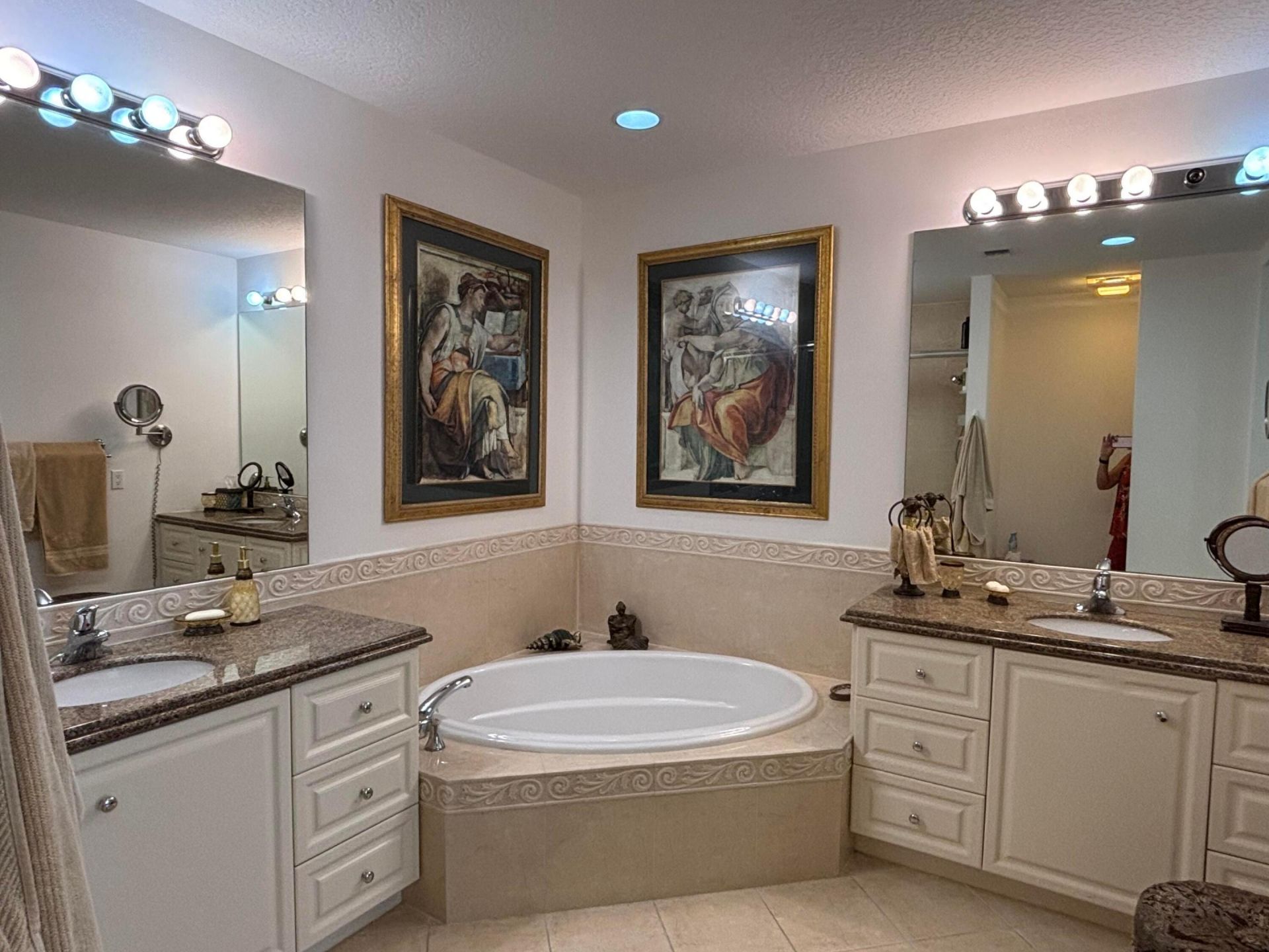 24 Harbour Isle Drive W, Unit 305, Fort Pierce, FL 34949 Photo