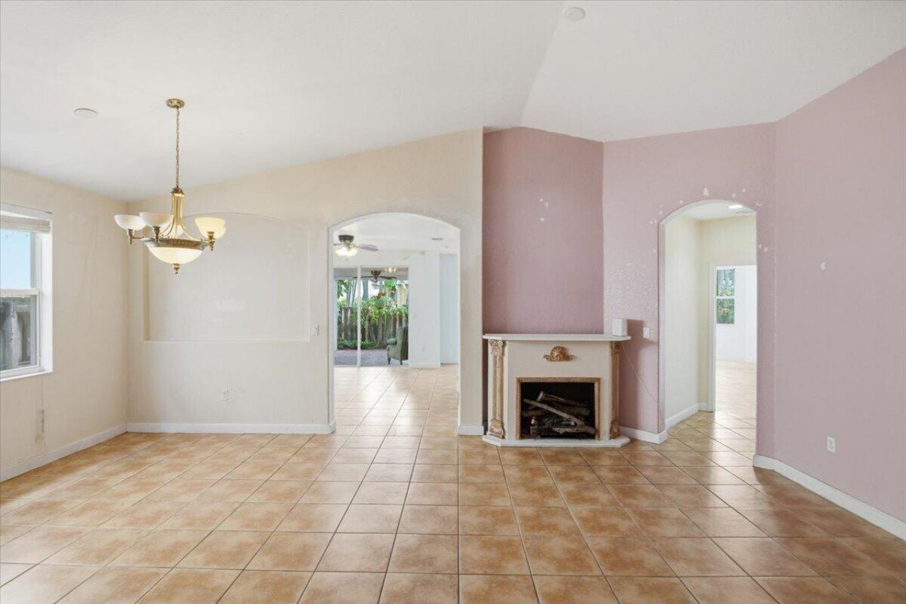 15062 SW 11th Street, Miami, FL 33194 Photo