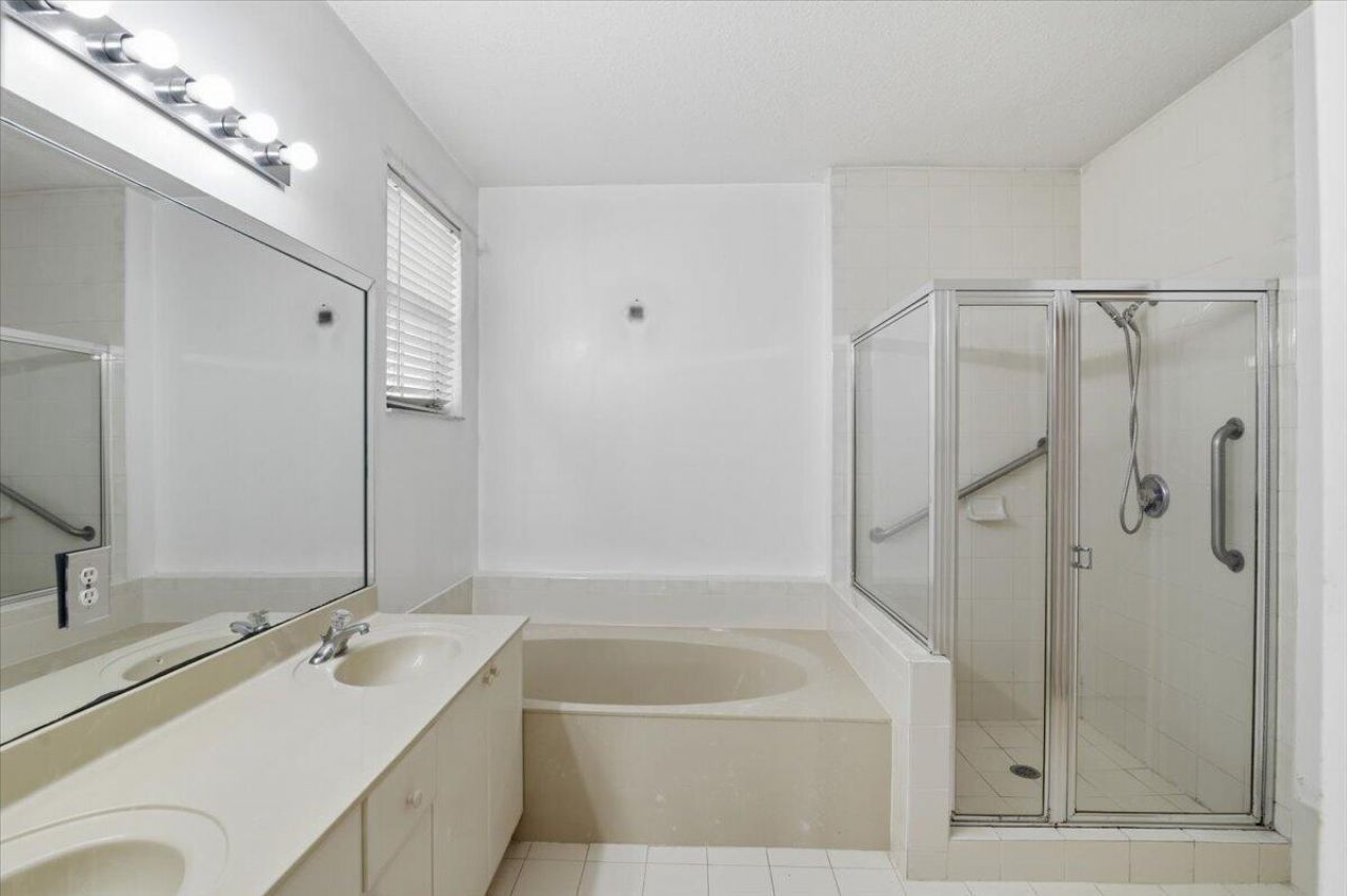 15062 SW 11th Street, Miami, FL 33194 Photo