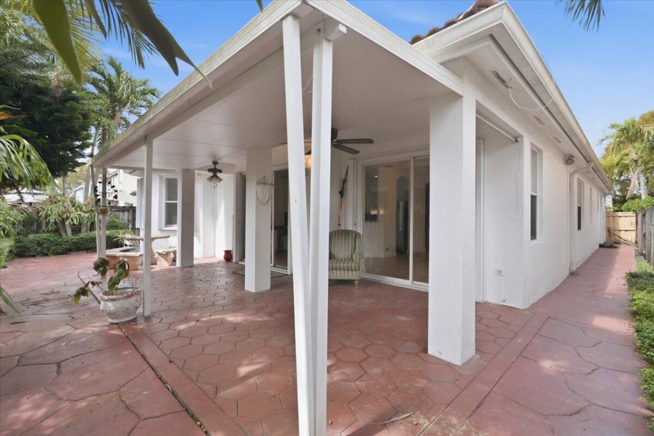 15062 SW 11th Street, Miami, FL 33194 Photo