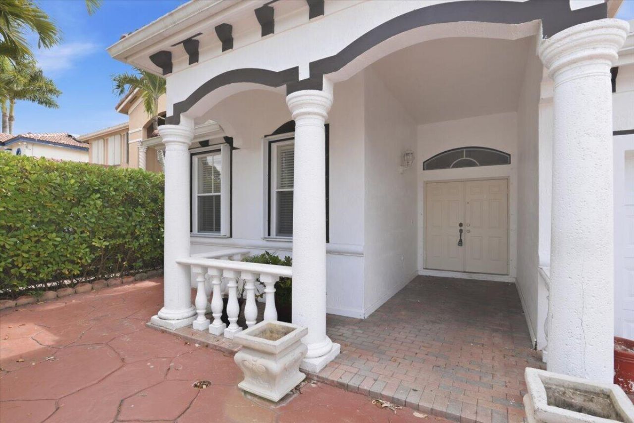 15062 SW 11th Street, Miami, FL 33194 Photo