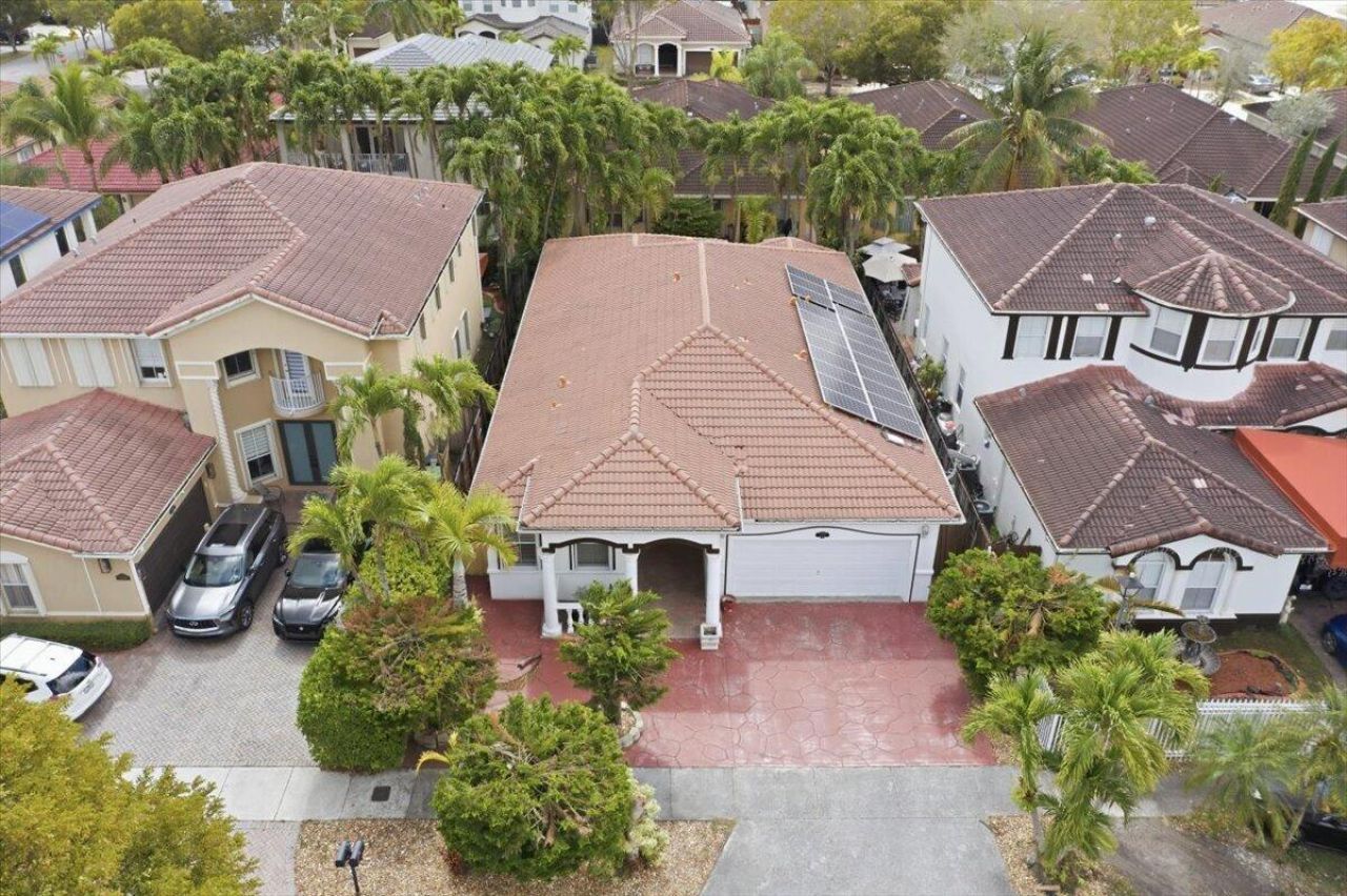 15062 SW 11th Street, Miami, FL 33194 Photo