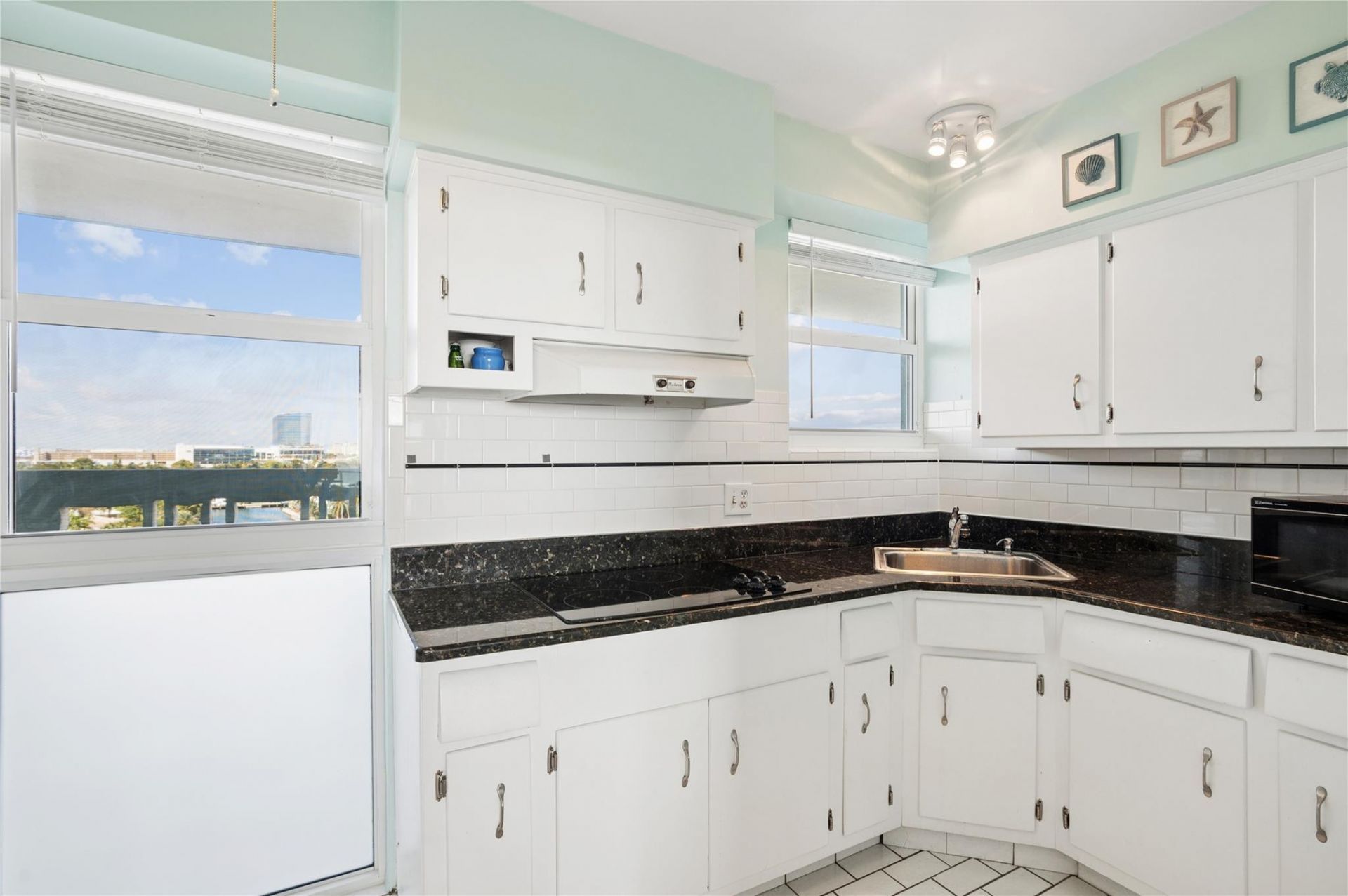 1900 S Ocean Drive, Unit 910, Fort Lauderdale, FL 33316 Photo