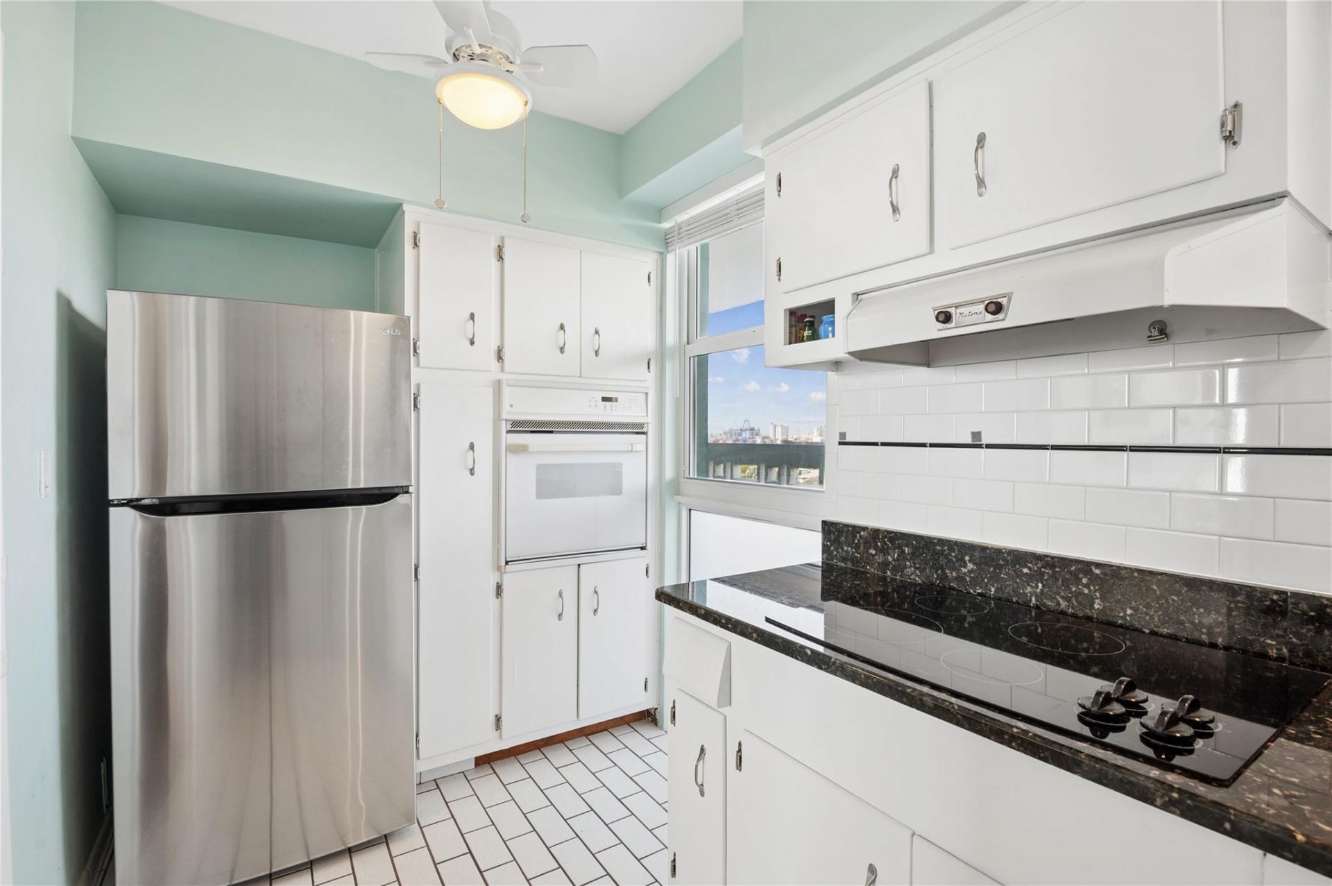 1900 S Ocean Drive, Unit 910, Fort Lauderdale, FL 33316 Photo