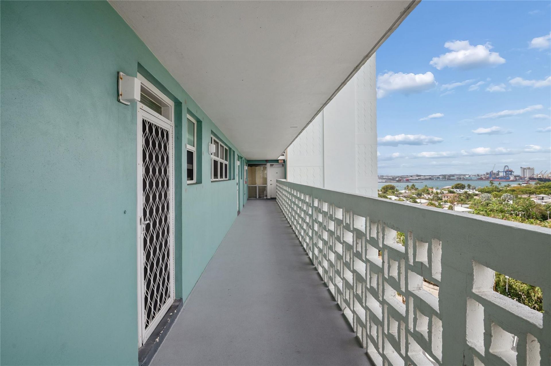 1900 S Ocean Drive, Unit 910, Fort Lauderdale, FL 33316 Photo
