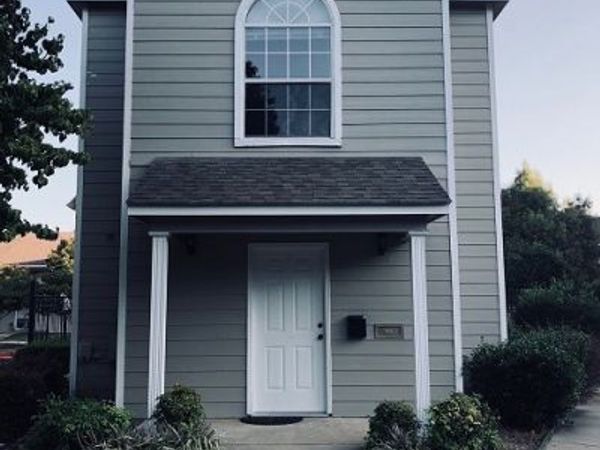 1782 N Gregg Avenue , Fayetteville, AR 72703