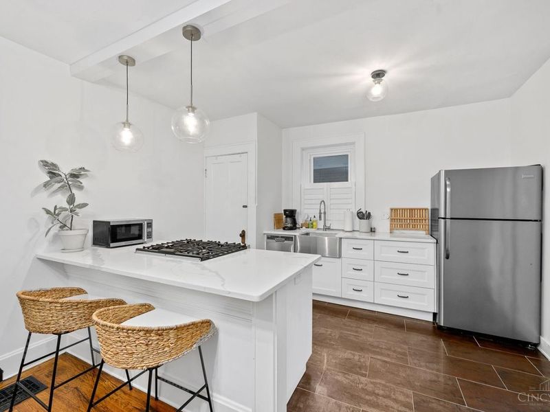 5806 Montgomery Road, Cincinnati, OH 45212 Photo 12