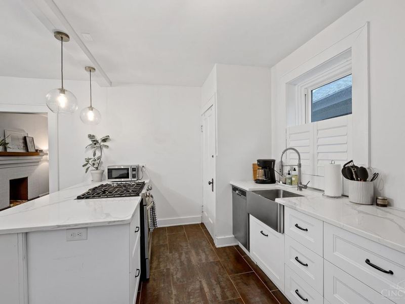 5806 Montgomery Road, Cincinnati, OH 45212 Photo 13