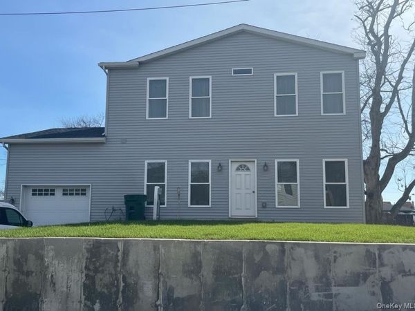 126 Trafalgar Drive, Shirley, NY 11967